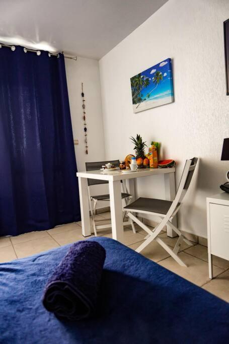 Paradis Studio & Plage A 1 Min Ле Госие Екстериор снимка